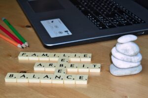 ホルモンバランスを整えるサプリで肌荒れを改善する方法は？